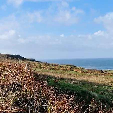 Сasa de vacaciones The Cliffs Of Moher House, *