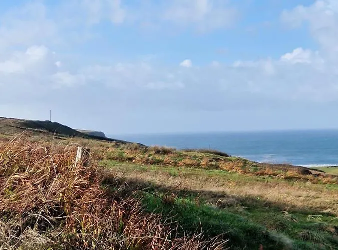 Casa de Férias The Cliffs Of Moher House, *